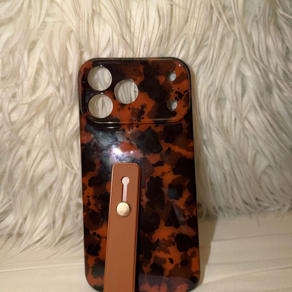 iPhone 17 Pro Max Case with Wrist Strap, Cheetah Leopard Tortoise Shell Print